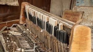 broken piano